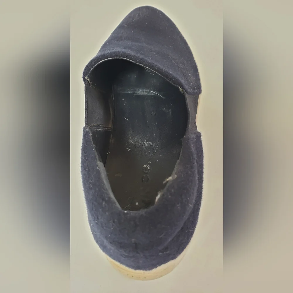 SINGLE SHOE Amputee Vince Navy Blue Slip On Right Shoe Only Size 7 M